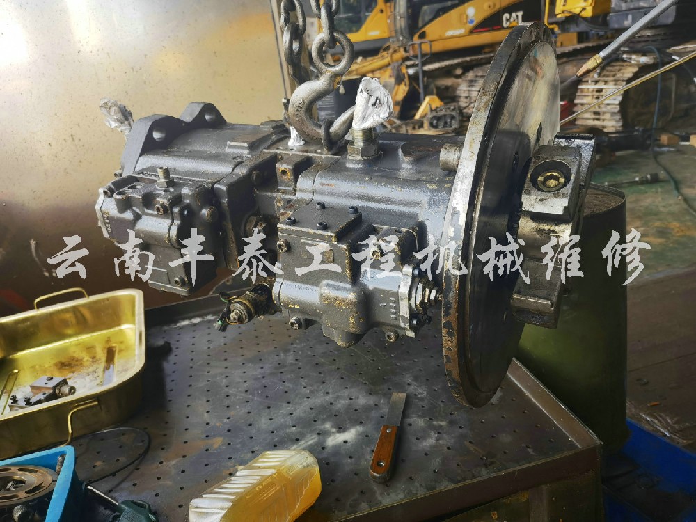 挖掘機液壓系統維修